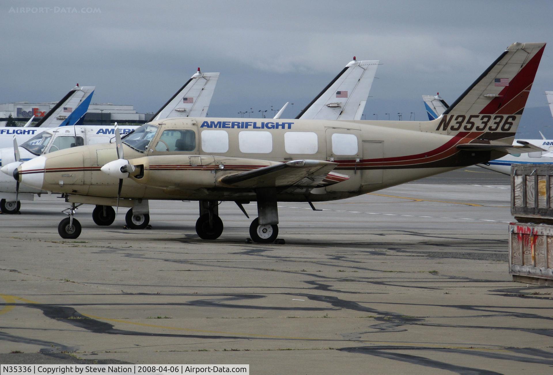 N35336, 1979 Piper PA-31-350 Chieftain C/N 31-7952189, AMERIFLIGHT PA-31-350 Navajo small freighter @ Oakland International Airport, CA North ramp home base (in old Piper colors)