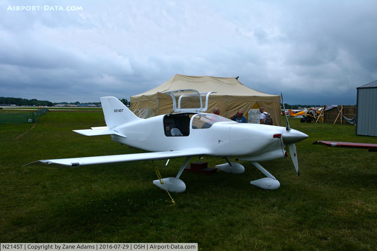 N214ST, 1979 Bell 214ST C/N 18403, At the 2016 EAA AirVenture - Oshkosh, Wisconsin