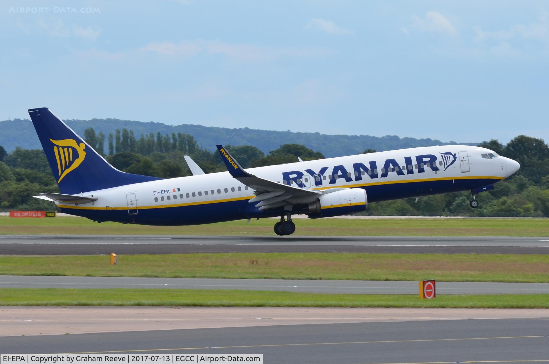 EI-EPA, 2011 Boeing 737-8AS C/N 34987, Departing from Norwich.
