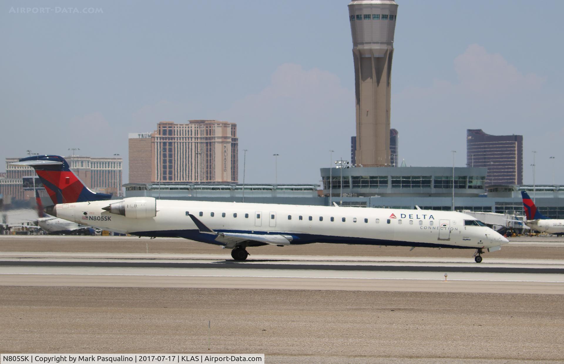 N805SK, 2006 Bombardier CRJ-900ER (CL-600-2D24) C/N 15069, CL-600-2D24