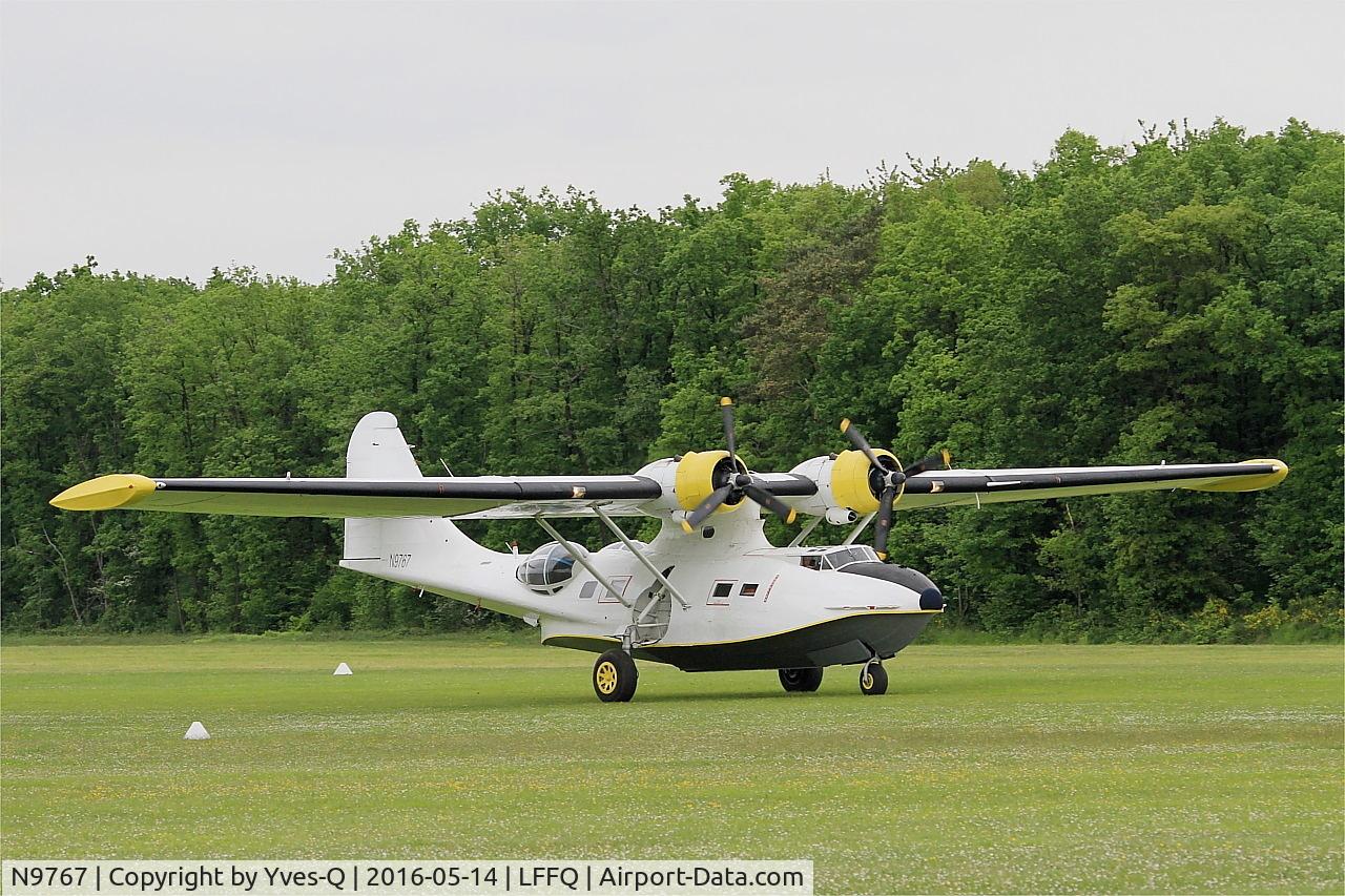 N9767, 1942 Boeing PBY-5A Catalina C/N 9767, Consolidated Vultee PBY-5A Catalina, Taxiing to parking area, La Ferté-Alais airfield (LFFQ) Air show 2016