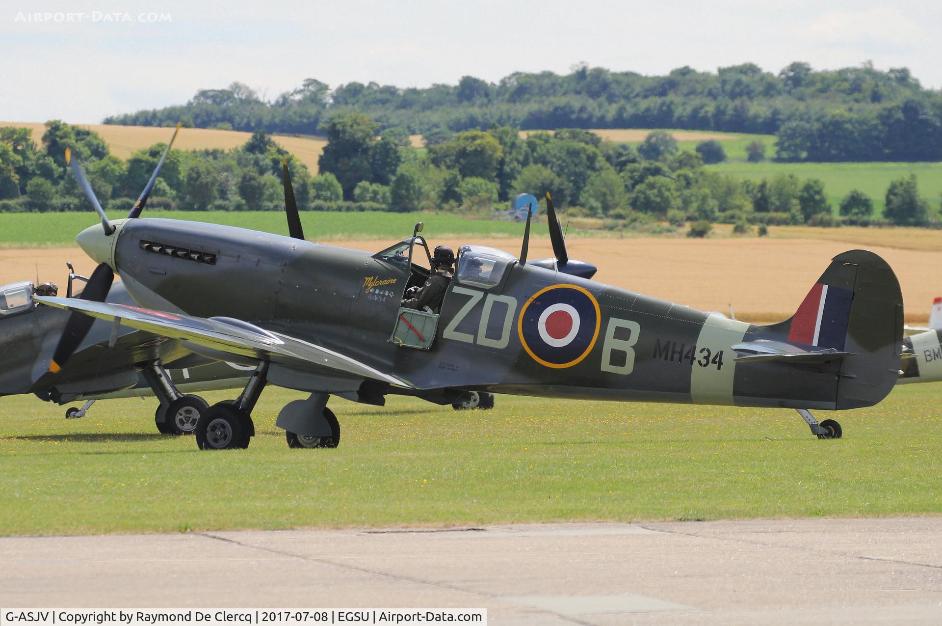 G-ASJV, 1943 Supermarine 361 Spitfire LF.IXb C/N CBAF.IX.552, Flying Legends airshow.
