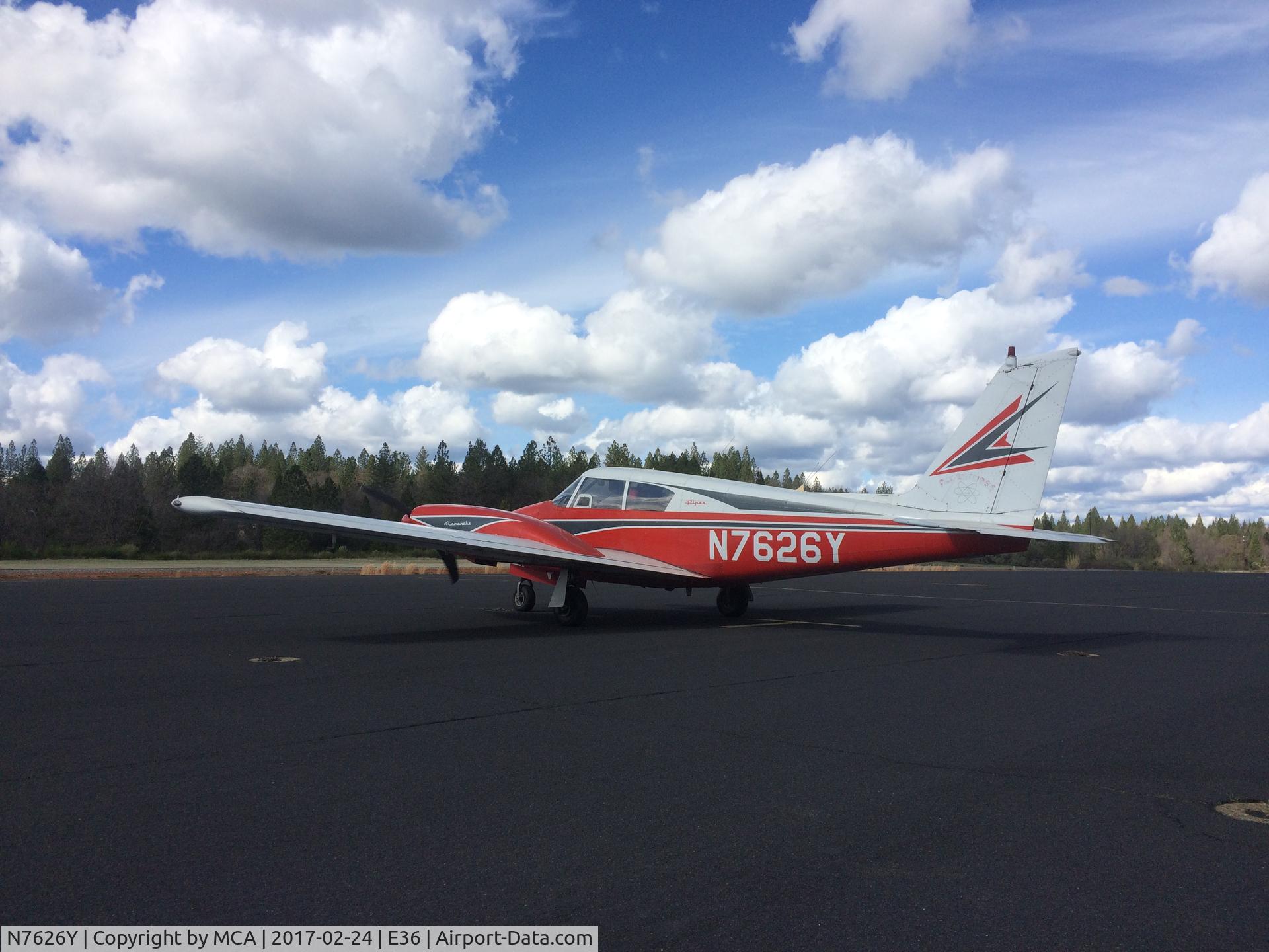 N7626Y, 1965 Piper PA-30 Twin Comanche Twin Comanche C/N 30-700, Ready for departure.