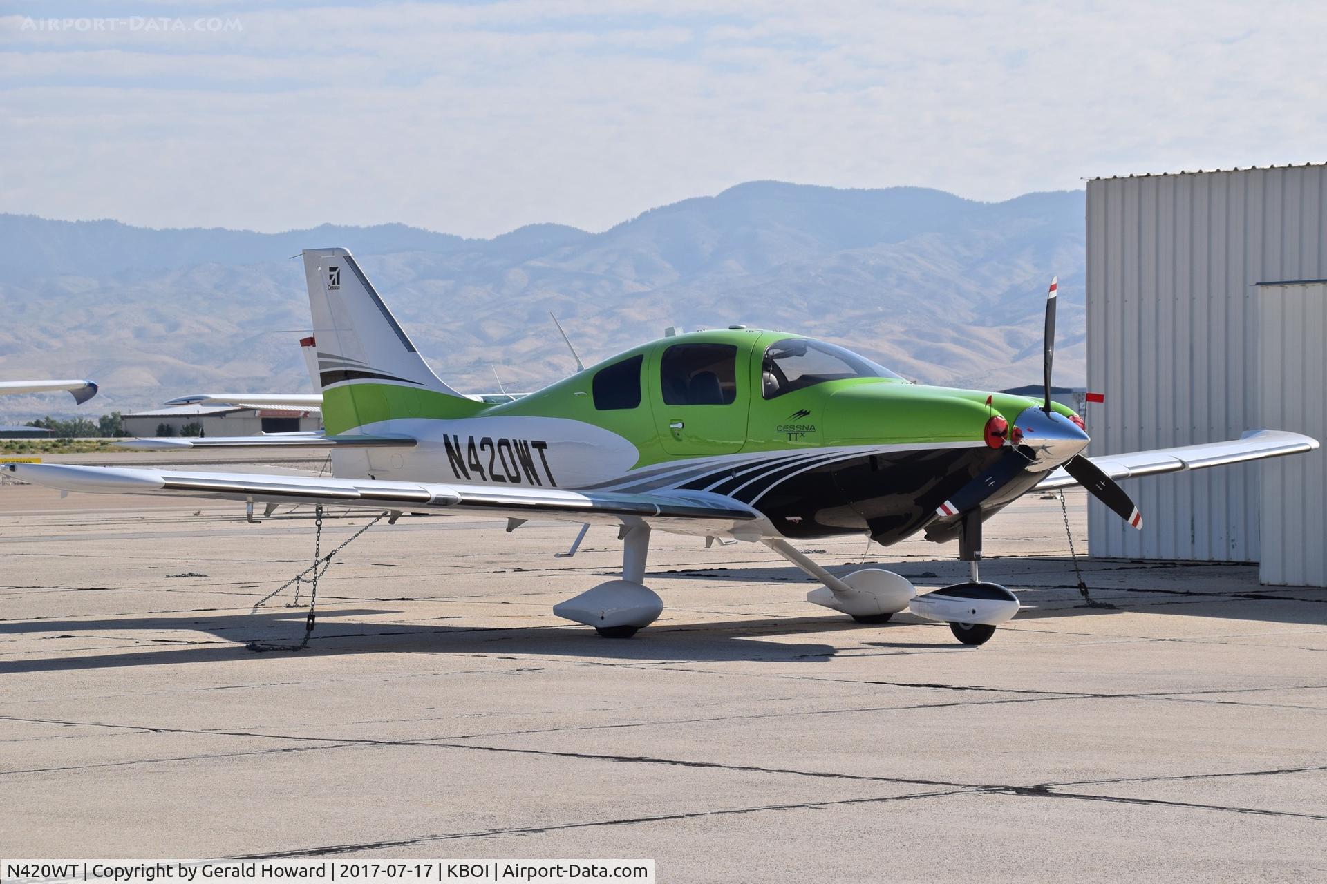 N420WT, 2016 Cessna T240 C/N T24002124, Parked on south GA ramp.