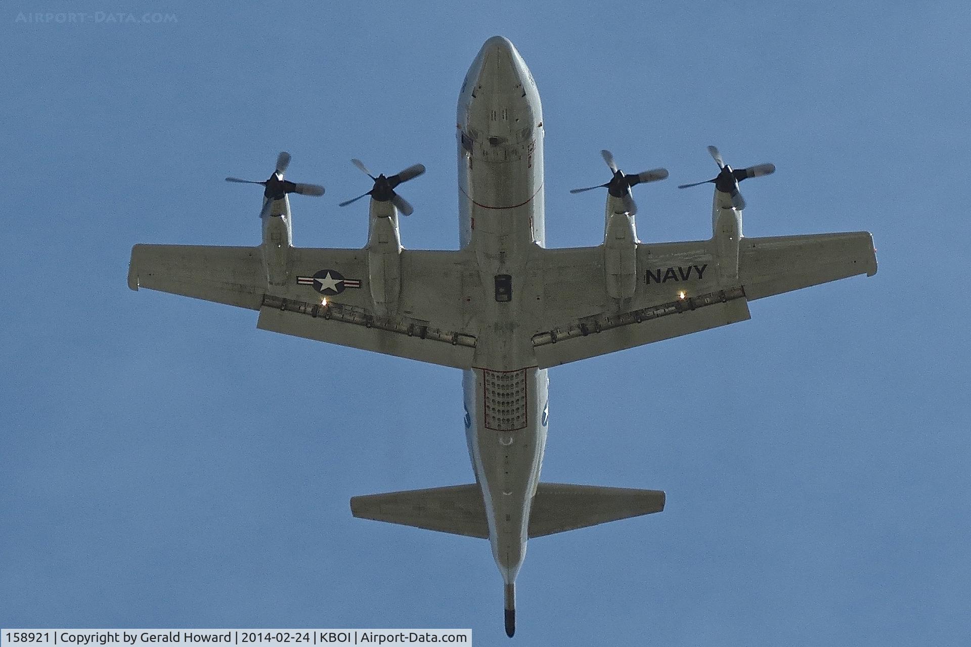 158921, Lockheed P-3C-145-LO Orion C/N 285A-5593, Low approach over BOI.