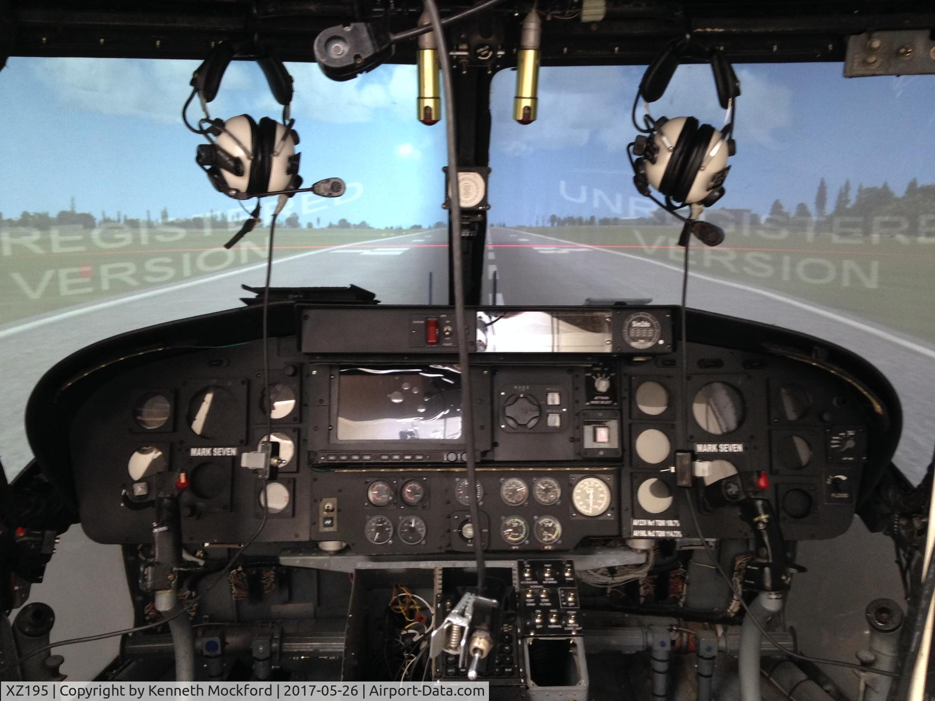 XZ195, 1978 Westland Lynx AH.7 C/N 097, Converted to a flight simulator