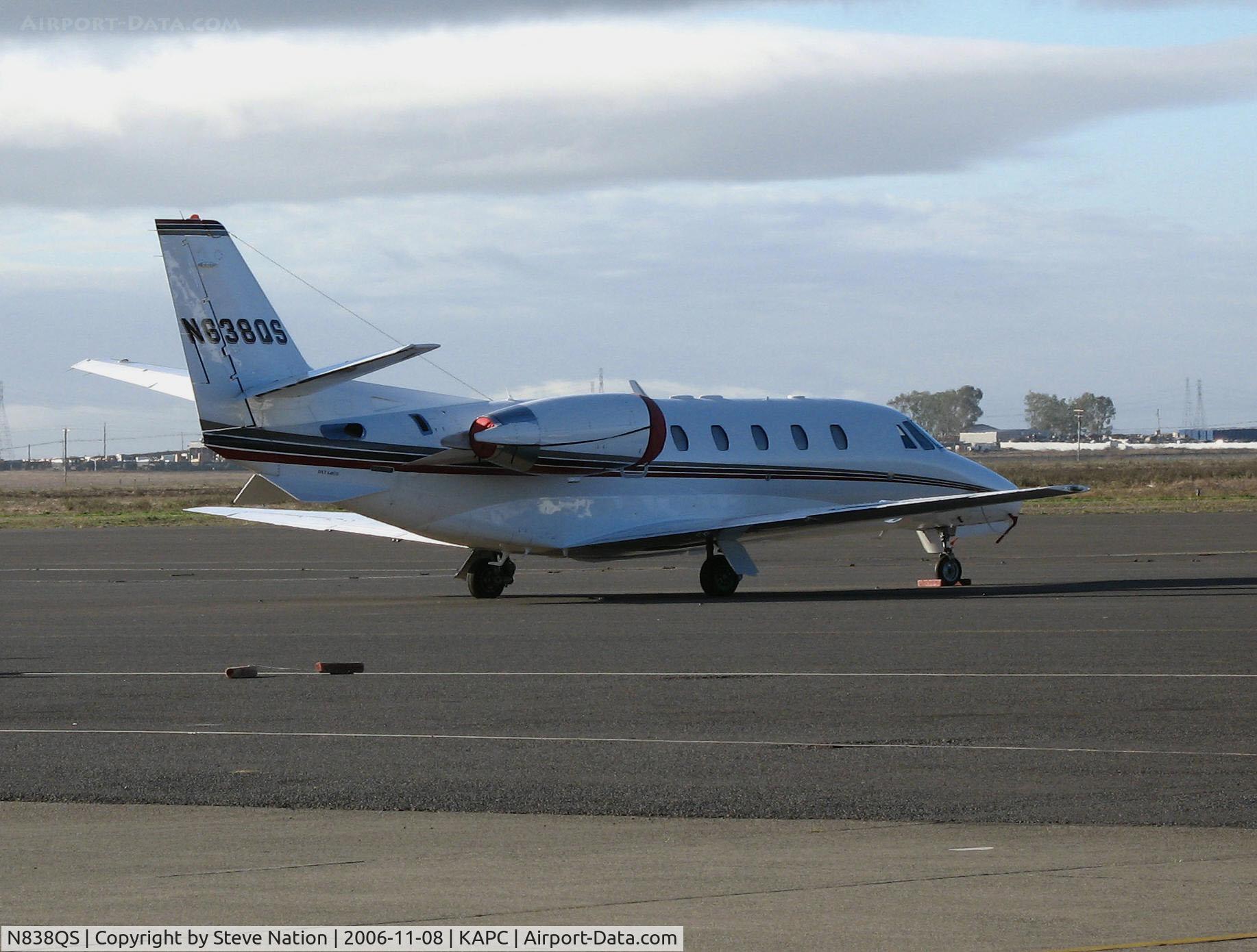 N838QS, 1997 Raytheon Hawker 800XP C/N 258338, NETJETS 1997 Raytheon Aircraft Company HAWKER 800XP @ Napa, CA (re-registered N838WC to Shamrock Capital Corp., Grants, NM 2009-09-09)
