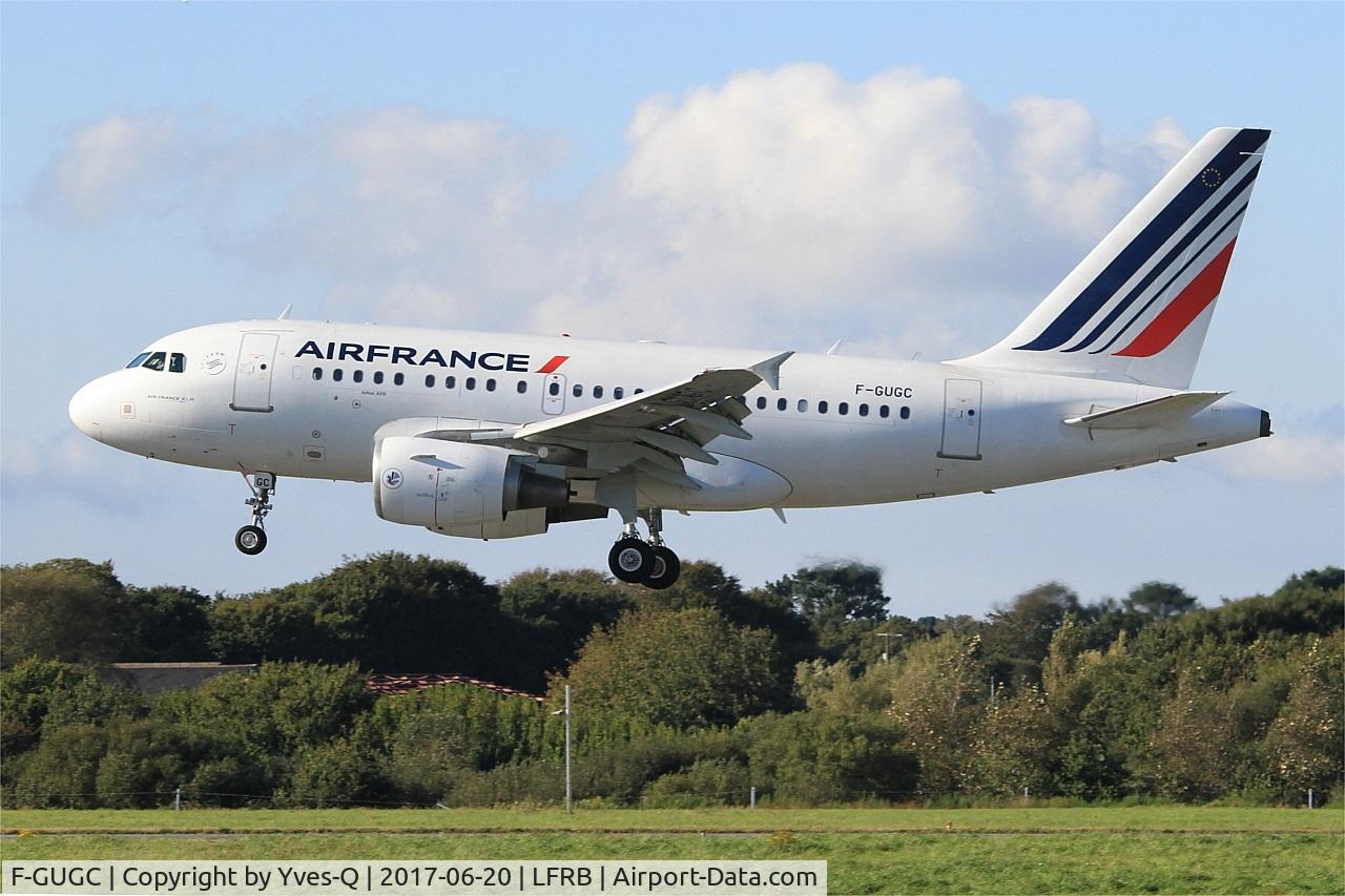 F-GUGC, 2002 Airbus A318-111 C/N 2071, Airbus A318-111, On final rwy 25L, Brest-Bretagne airport (LFRB-BES)