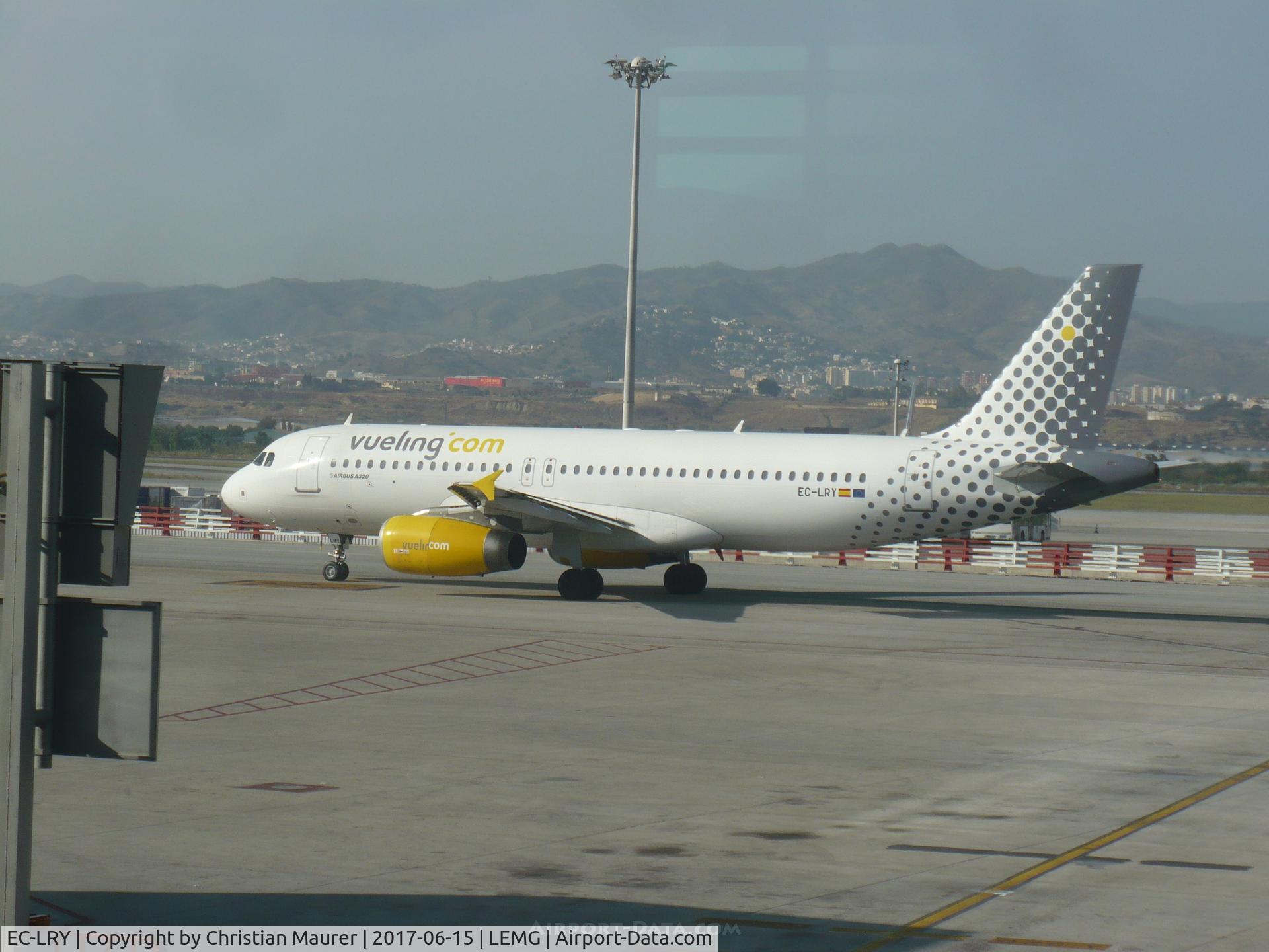 EC-LRY, 2002 Airbus A320-232 C/N 1862, Vueling A320