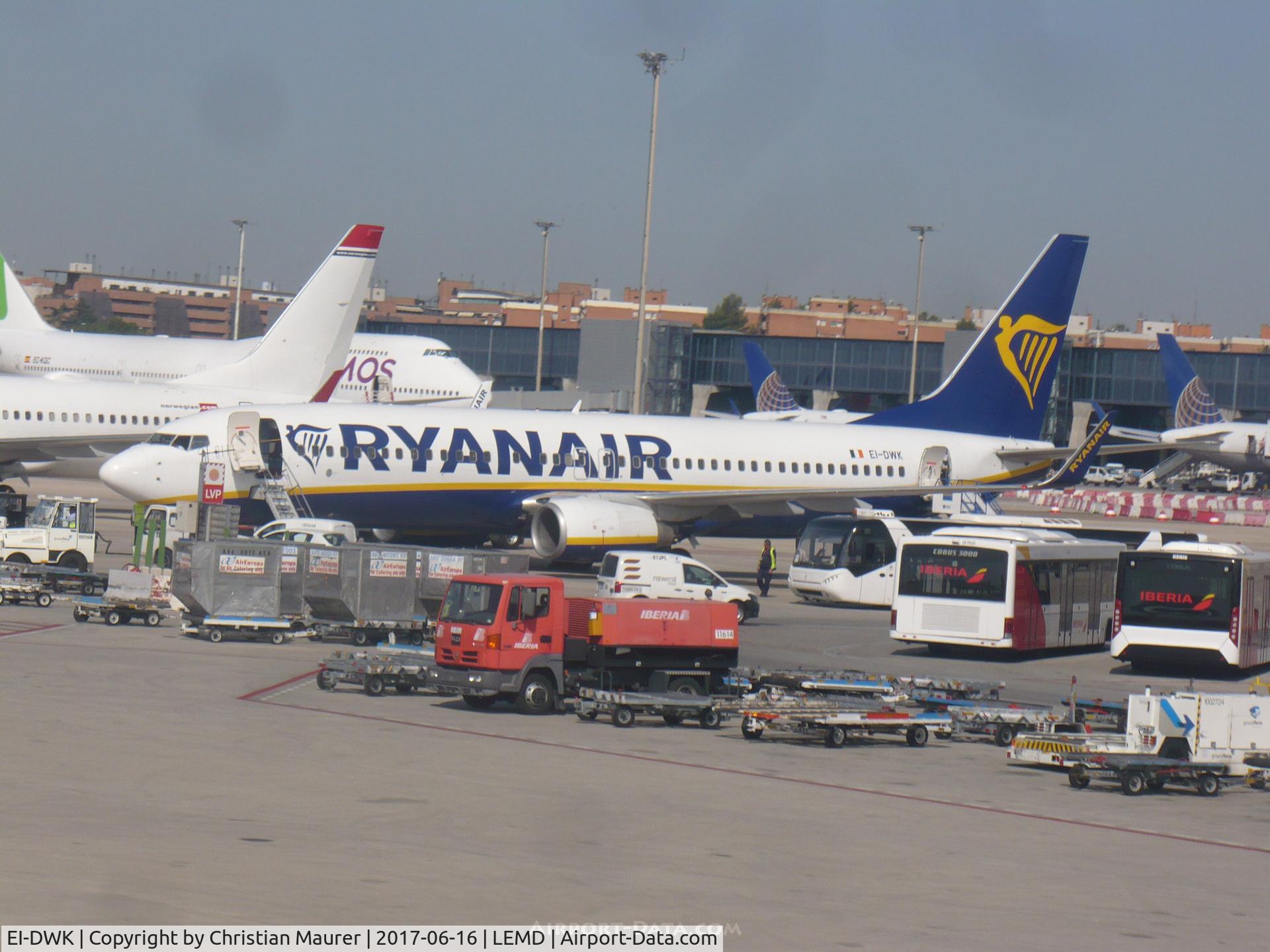 EI-DWK, 2007 Boeing 737-8AS C/N 36078, Boeing 737-800