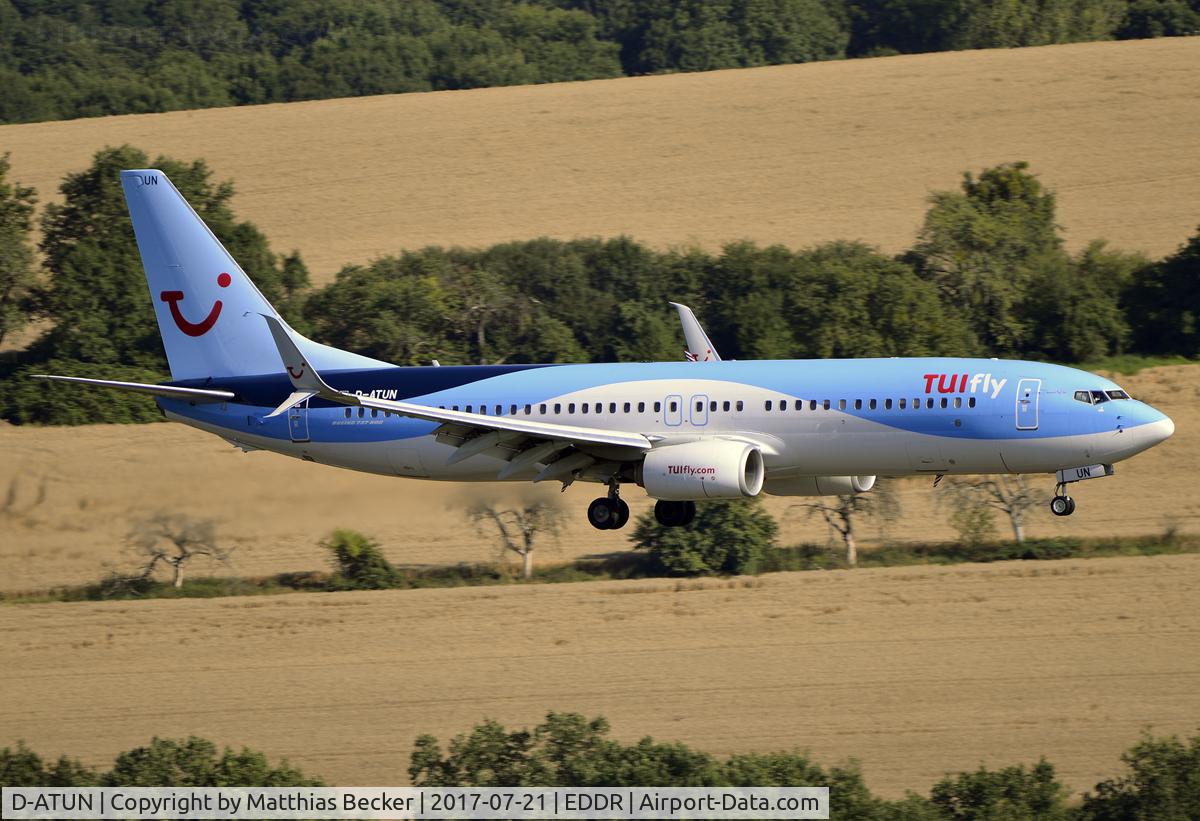 D-ATUN, 2015 Boeing 737-8K5 C/N 41660, D-ATUN