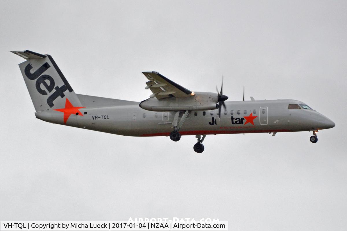 VH-TQL, 2004 De Havilland Canada DHC-8-315Q Dash 8 C/N 603, At Auckland