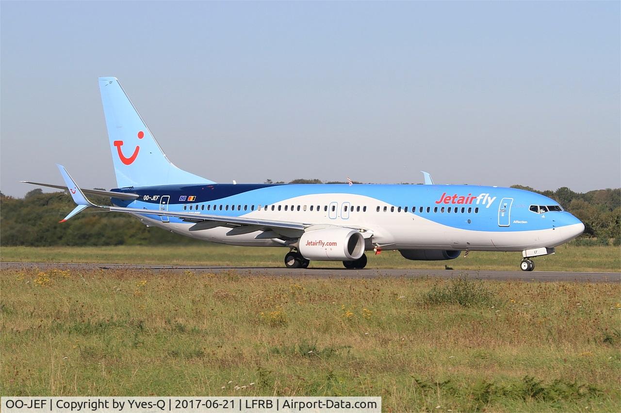 OO-JEF, 2014 Boeing 737-8K5 C/N 44271, Boeing 737-8K5, Take-off run rwy 07R, Brest-Bretagne airport (LFRB-BES)