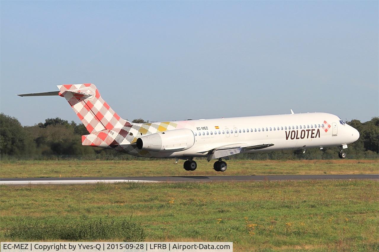 EC-MEZ, 2000 Boeing 717-2CM C/N 55059, Boeing 717-2CM, Landing rwy 07R, Brest-Bretagne Airport (LFRB-BES)
