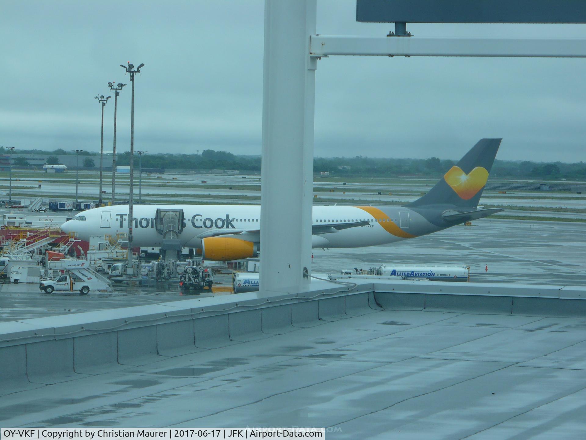 OY-VKF, 1999 Airbus A330-243 C/N 309, Missing a winglet. This aircraft had an incident a few days after this photo was taken. No serious damage to the airframe