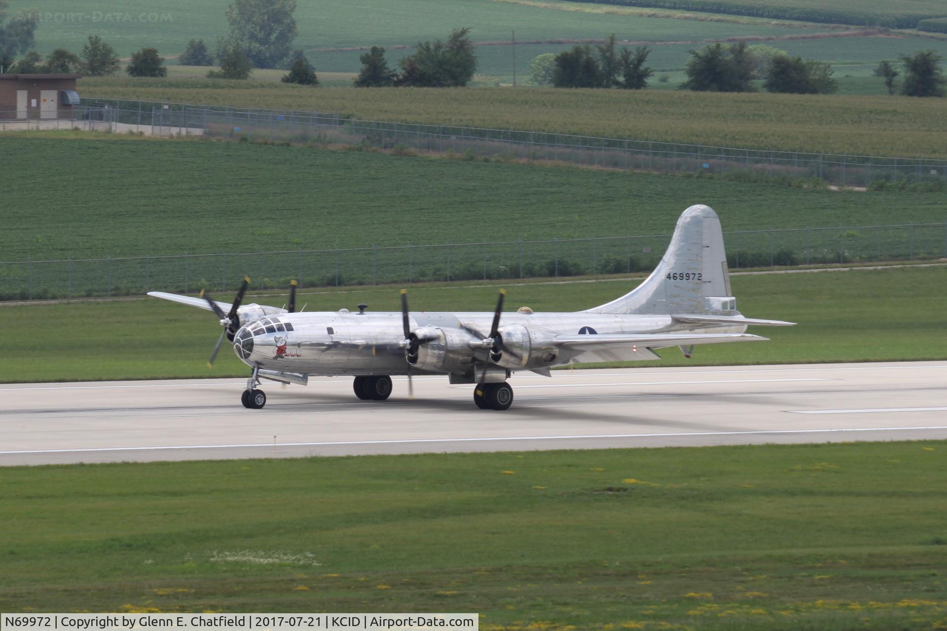 N69972, 1944 Boeing TB-29 (B-29-70-BW) Superfortress C/N 10804, Arriving Cedar Rapids, IA