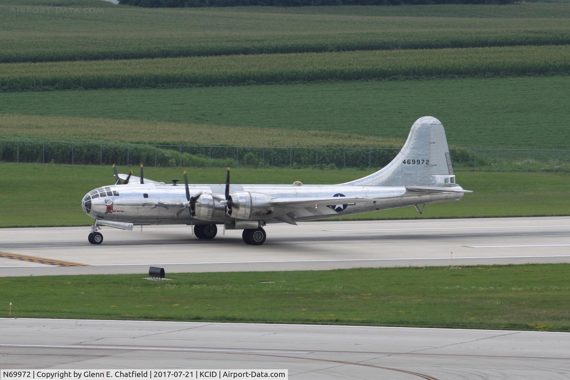 N69972, 1944 Boeing TB-29 (B-29-70-BW) Superfortress C/N 10804, Arriving Cedar Rapids, IA