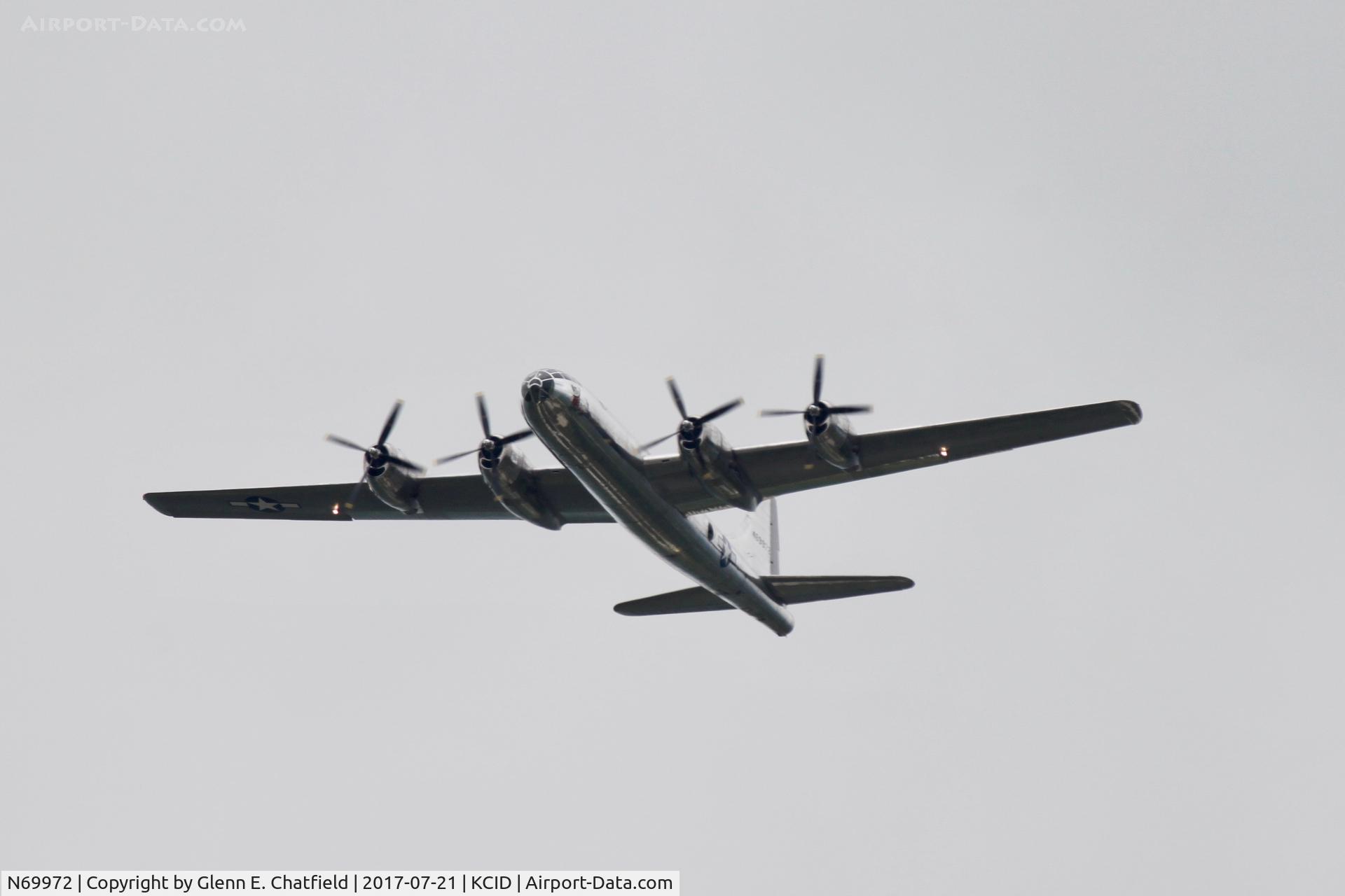 N69972, 1944 Boeing TB-29 (B-29-70-BW) Superfortress C/N 10804, Overhead approach to Cedar Rapids
