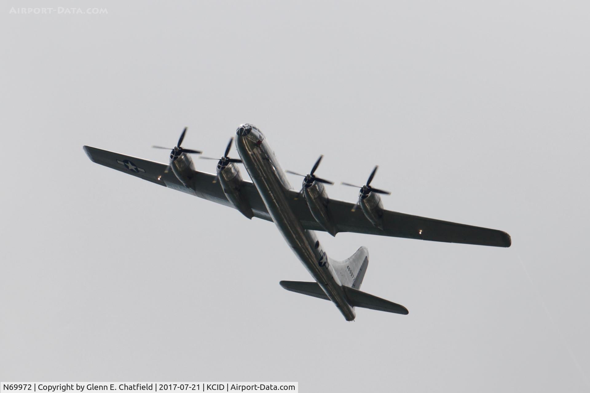 N69972, 1944 Boeing TB-29 (B-29-70-BW) Superfortress C/N 10804, Overhead approach to Cedar Rapids