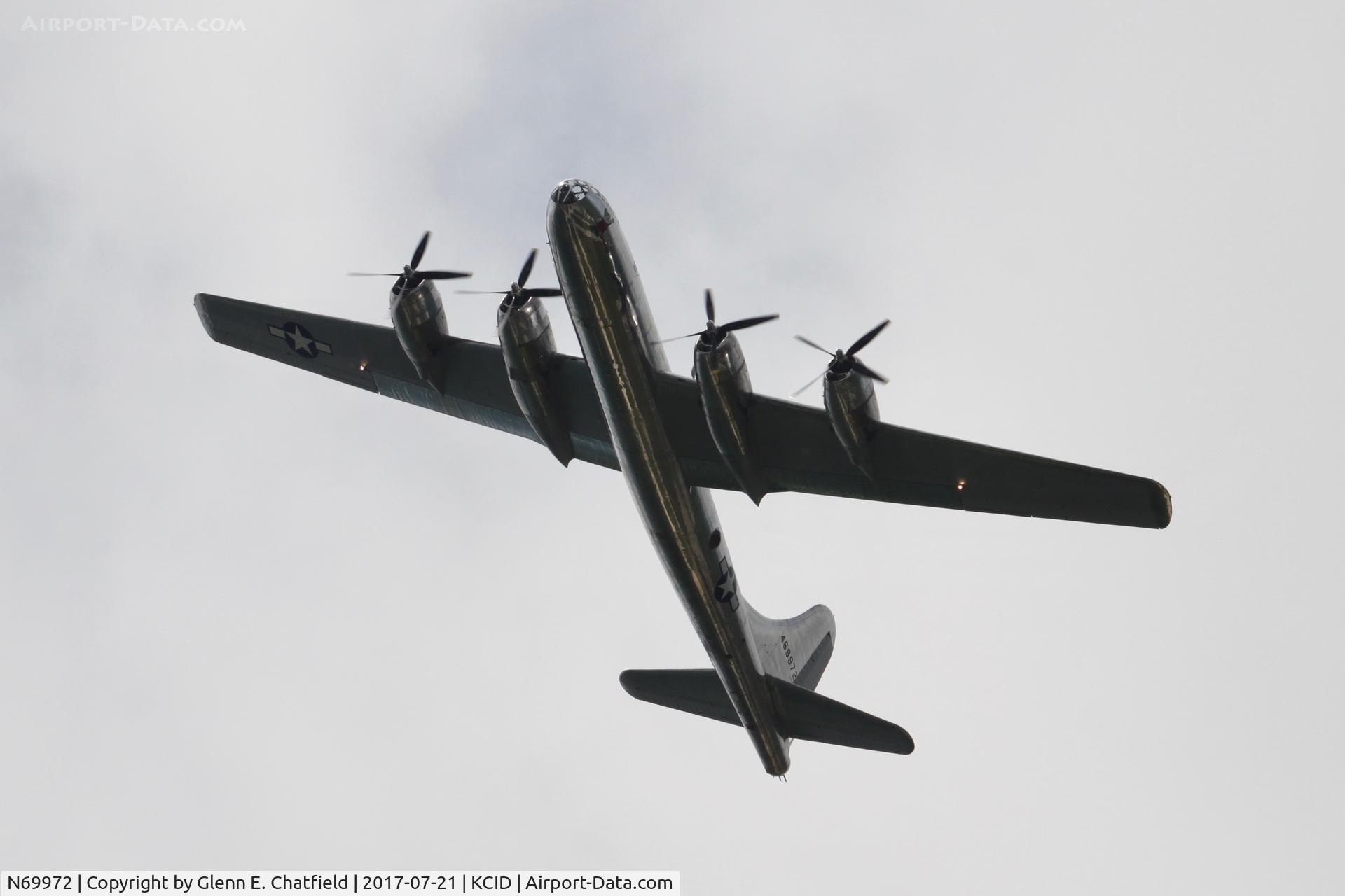 N69972, 1944 Boeing TB-29 (B-29-70-BW) Superfortress C/N 10804, Overhead approach to Cedar Rapids