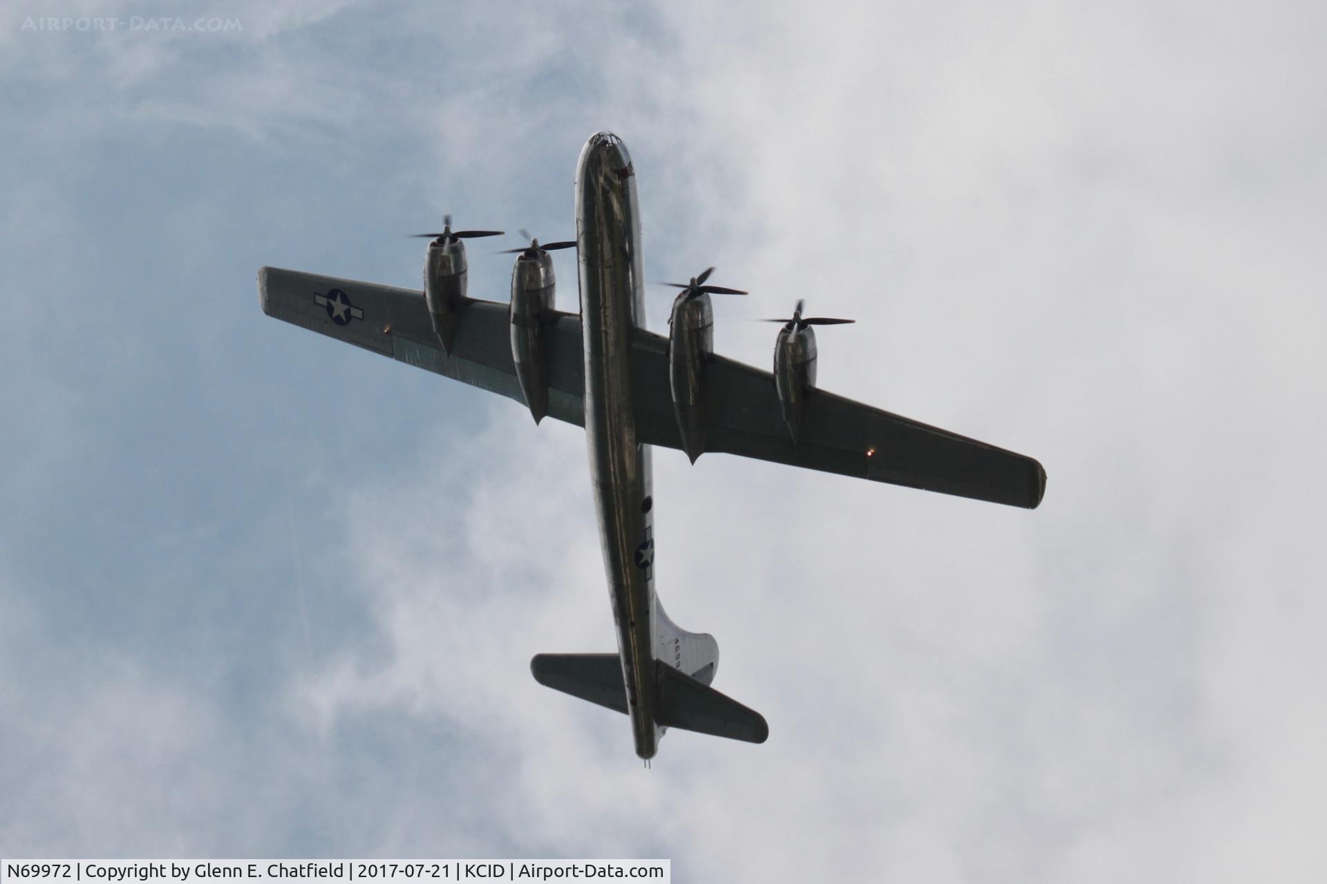 N69972, 1944 Boeing TB-29 (B-29-70-BW) Superfortress C/N 10804, Overhead approach to Cedar Rapids
