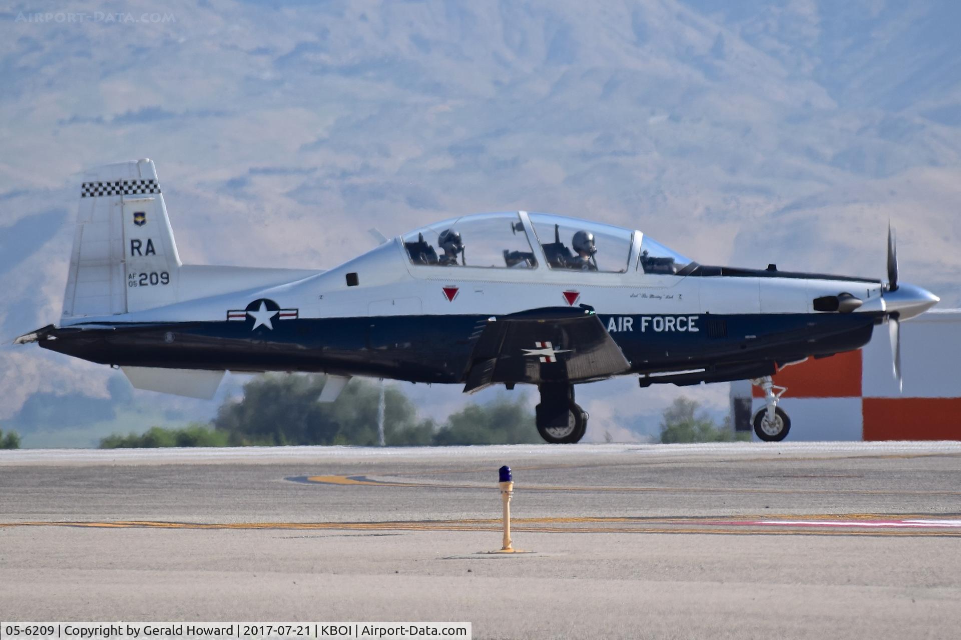 05-6209, 2005 Raytheon T-6A Texan II C/N PT-361, Starting Take off roll on RWY 10R.  12th Flying Training Wing, Randolph AFB, TX.