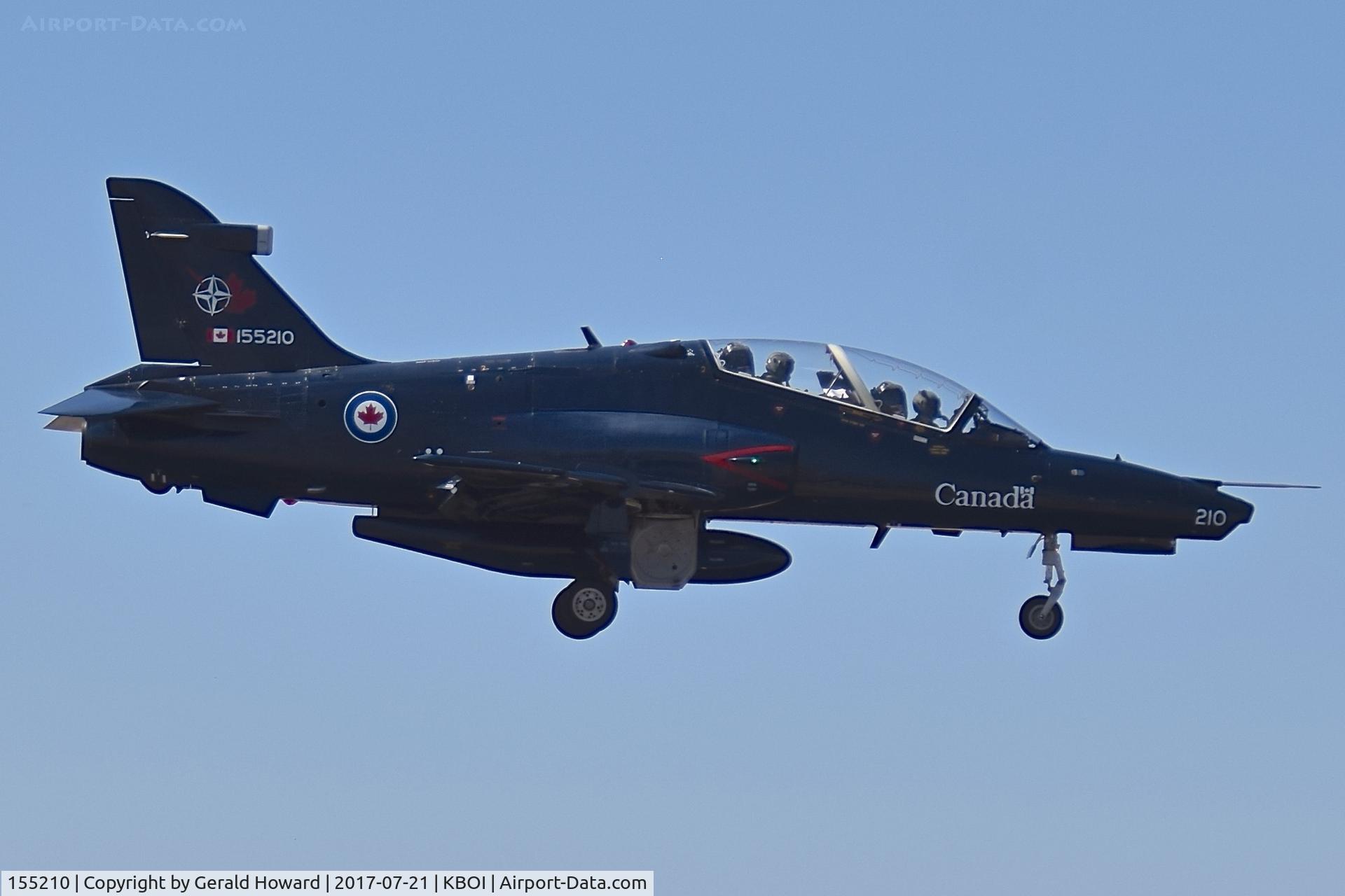 155210, 2000 BAE Systems CT-155 Hawk C/N IT018/704, Landing approach to RWY 28R  No.2 CFFTS, Moose Jaw, Saskatchewan, Canada.