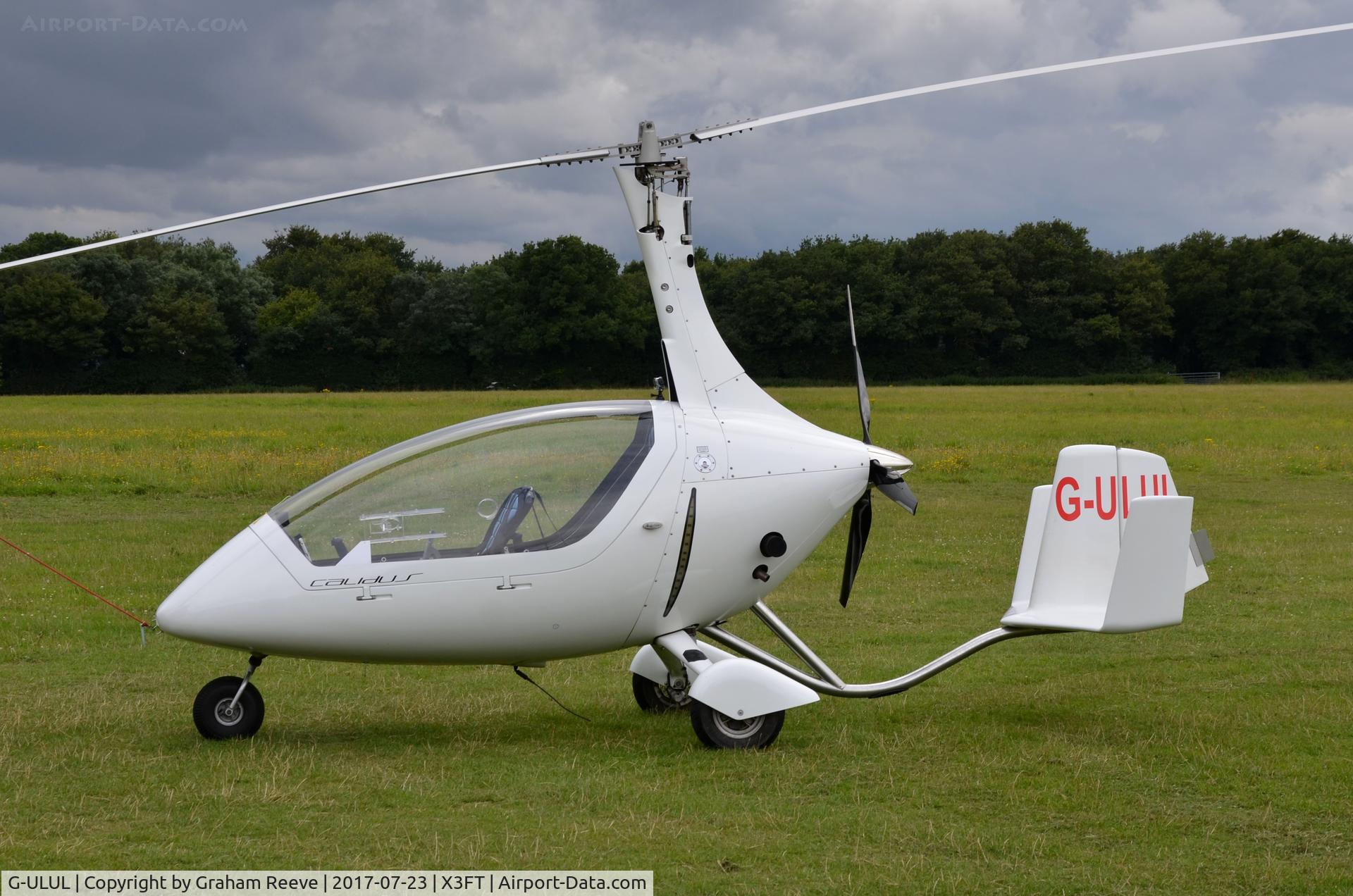 G-ULUL, 2010 RotorSport UK Calidus C/N RSUK/CALS/009, Parked at Felthorpe.