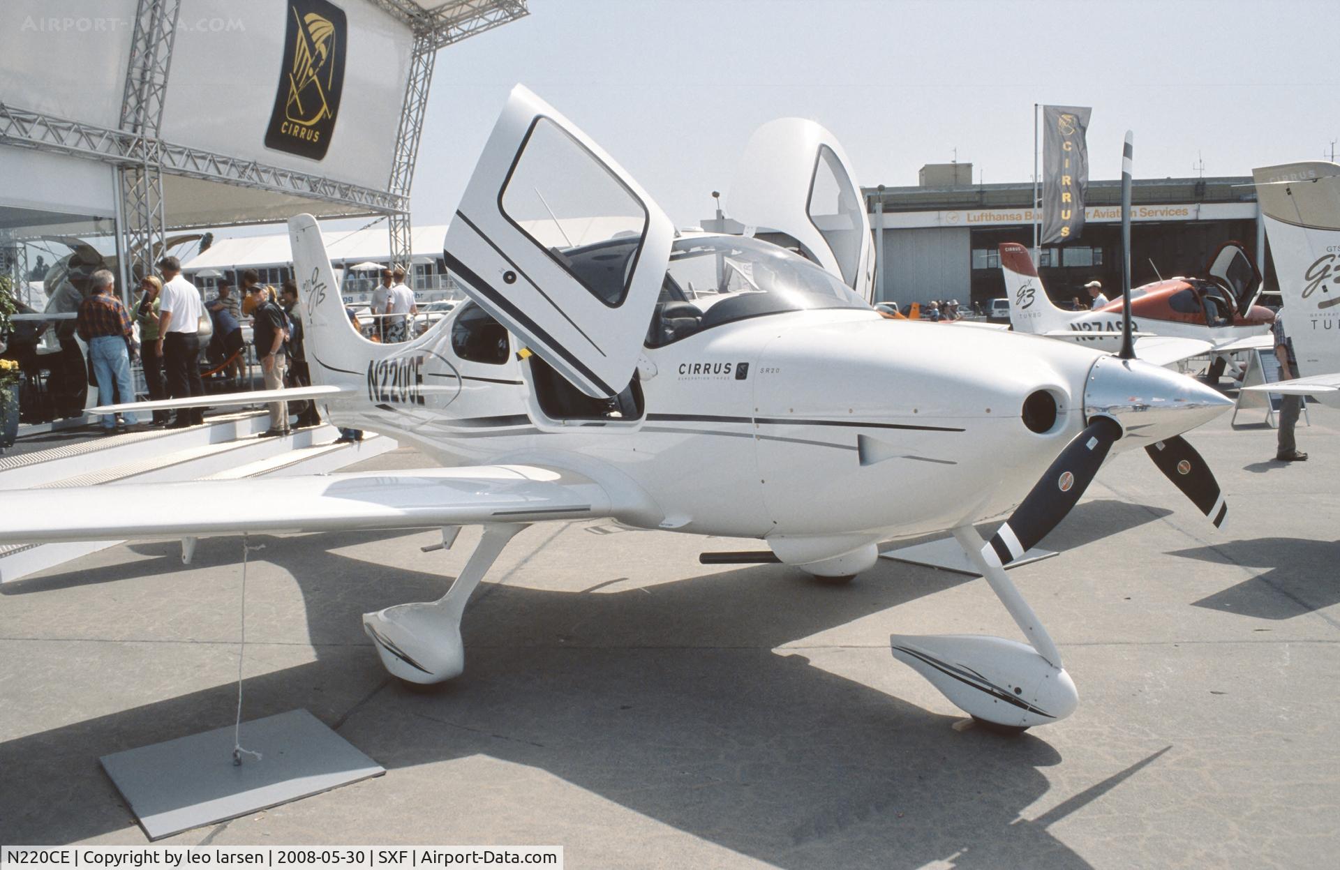 N220CE, 2011 Cirrus SR22 GTS C/N 3716, Berlin Air Show 30.5.2008
