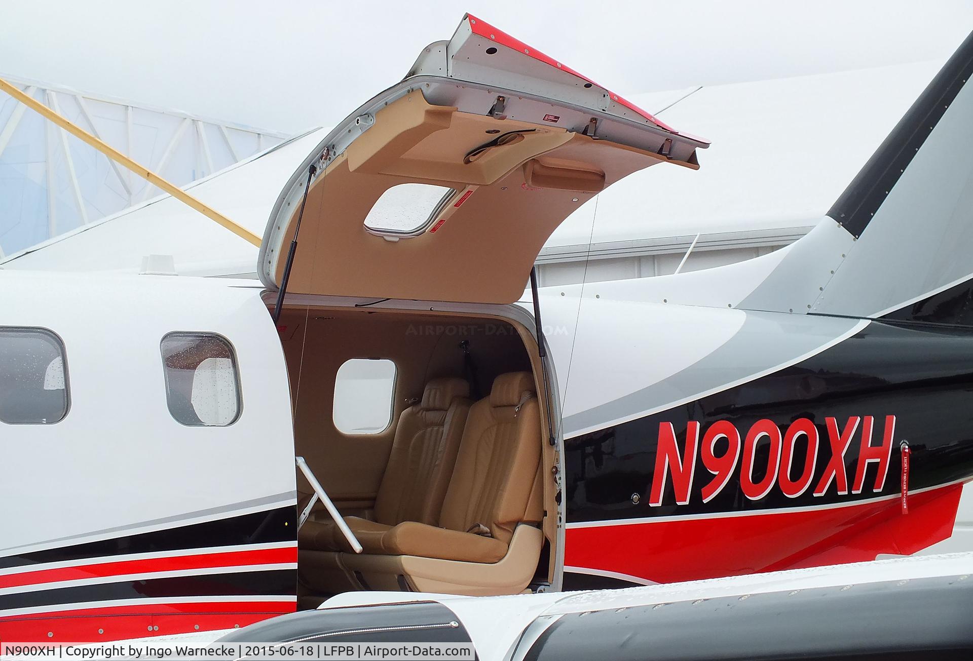 N900XH, 2014 Socata TBM-900 C/N 1019, SOCATA TBM-900 at the Aerosalon 2015, Paris