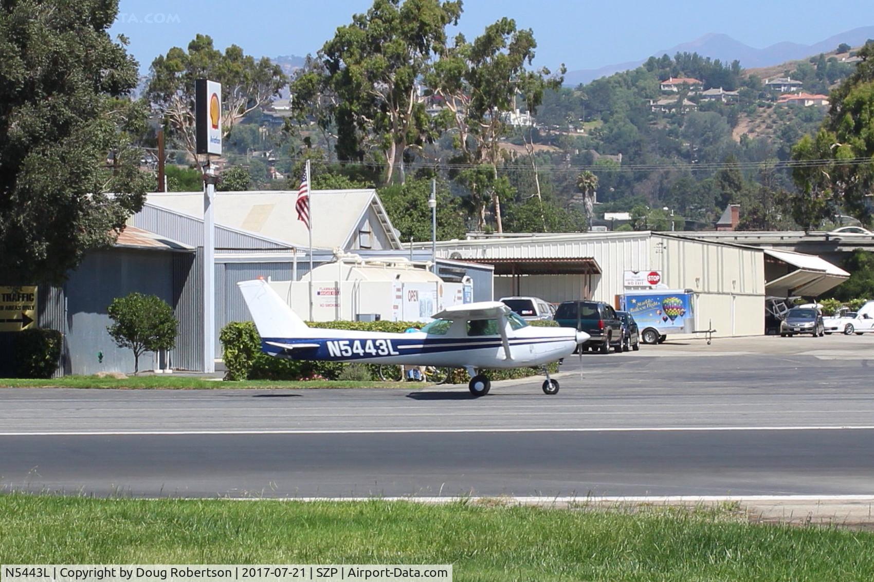 N5443L, 1980 Cessna 152 C/N 15284315, 1980 Cessna 152, Lycoming O-235 115 Hp, taxi to Rwy 22