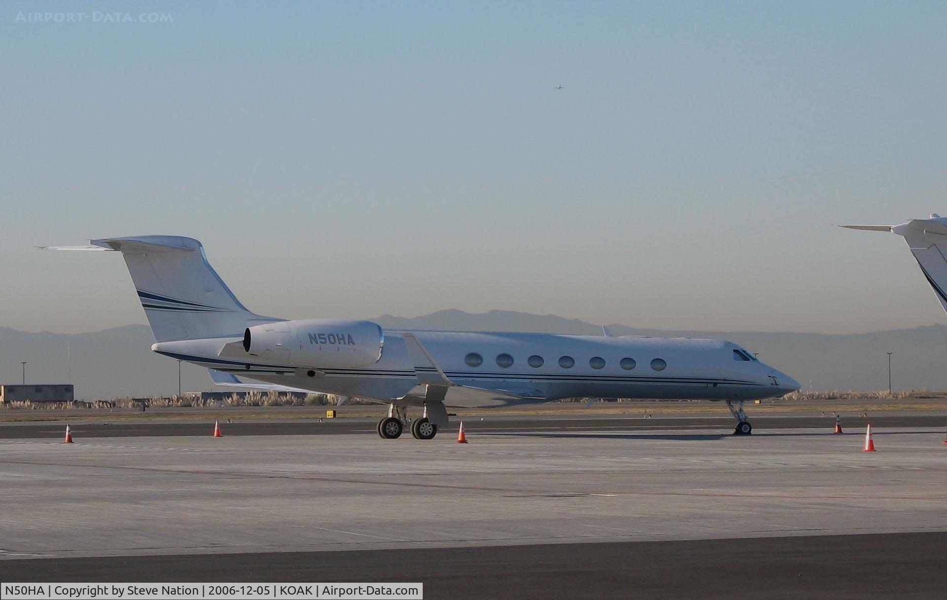 N50HA, 2005 Gulfstream V-SP G550 C/N 5067, 2005 Grumman Aerospace GV-SP @ Oakland International Airport, CA North Field