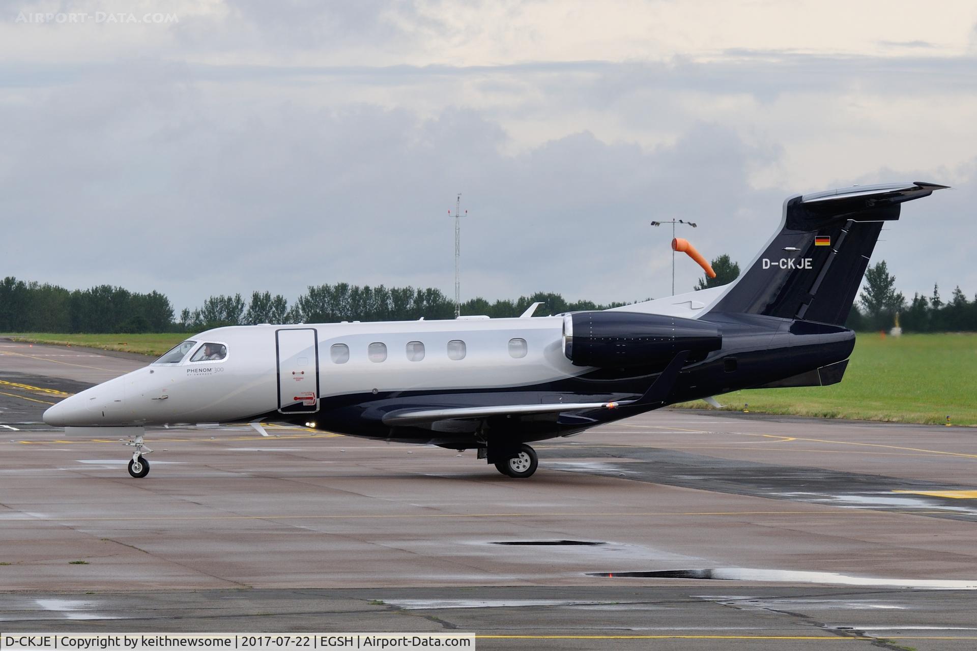 D-CKJE, 2017 Embraer EMB-505 Phenom 300 C/N 50500404, Arriving from Cambridge.