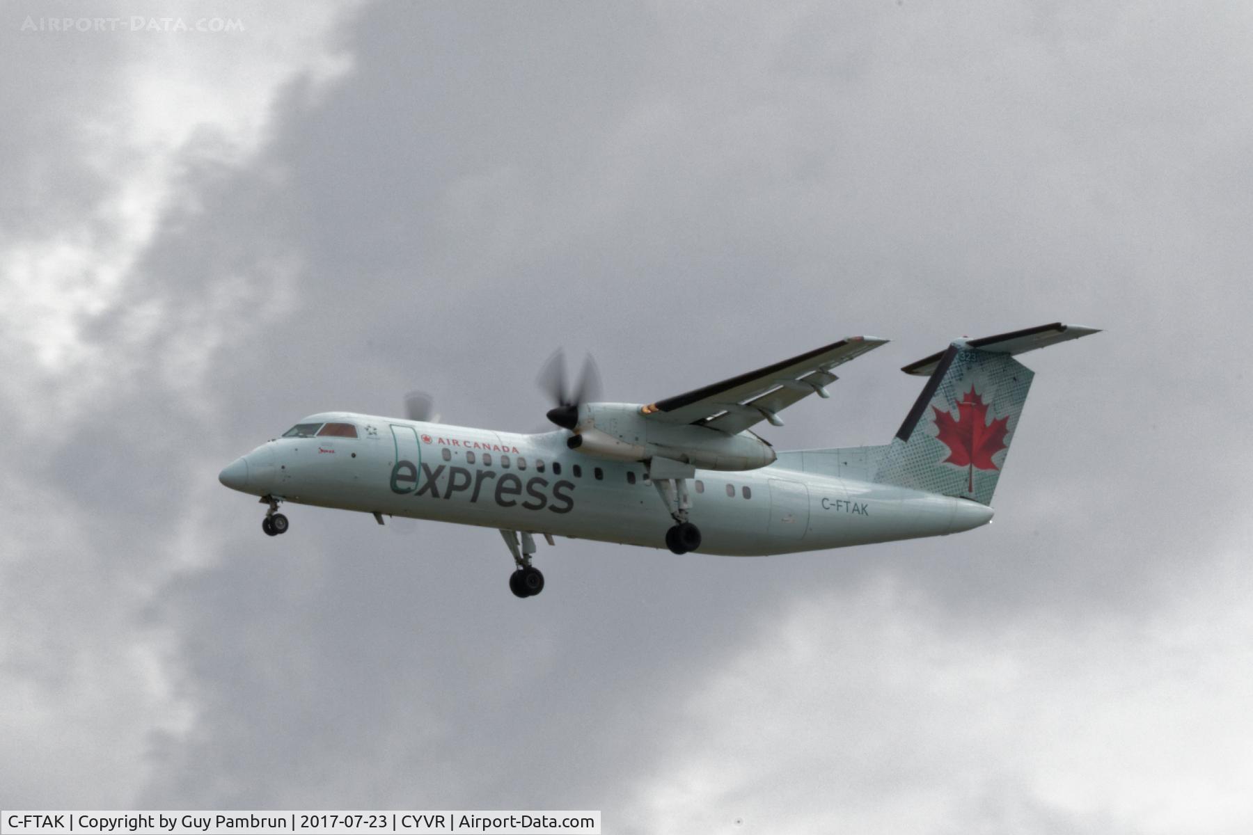 C-FTAK, 1990 De Havilland Canada DHC-8-311 Dash 8 C/N 246, Landing