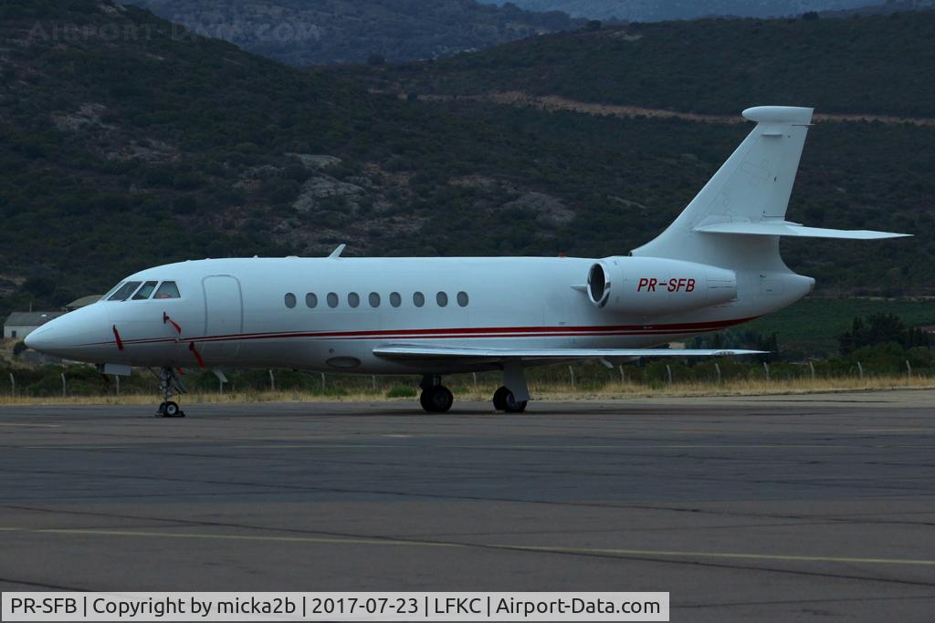 PR-SFB, 2001 Dassault Falcon 2000 C/N 167, Parked