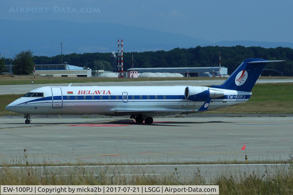 EW-100PJ, 1999 Bombardier CRJ-100ER (CL-600-2B19) C/N 7309, Taxiing