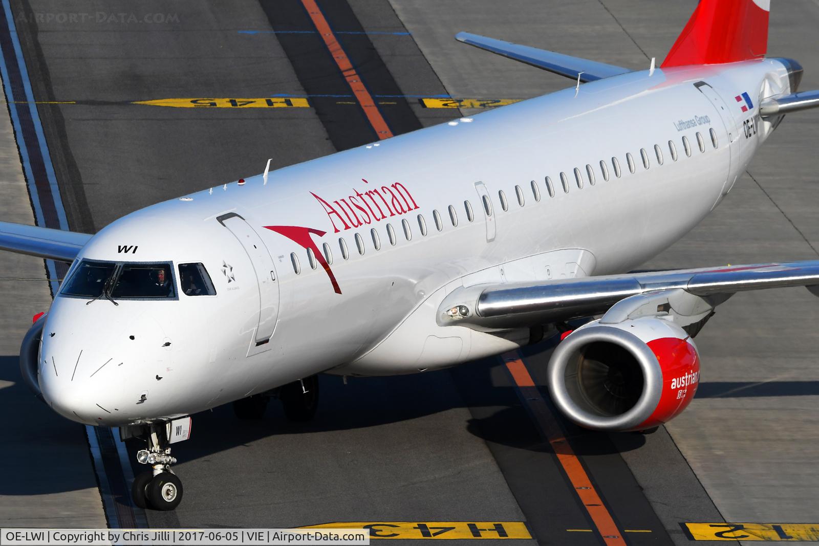 OE-LWI, 2011 Embraer 195LR (ERJ-190-200LR) C/N 19000500, Austrian Airlines