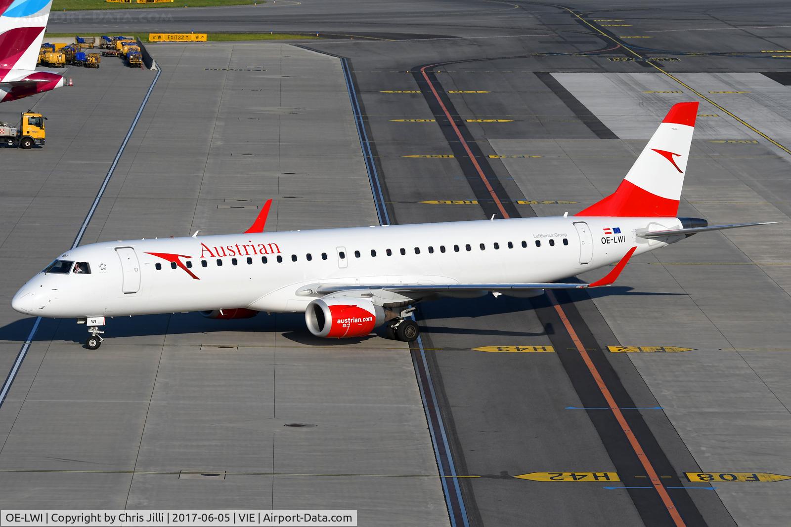 OE-LWI, 2011 Embraer 195LR (ERJ-190-200LR) C/N 19000500, Austrian Airlines
