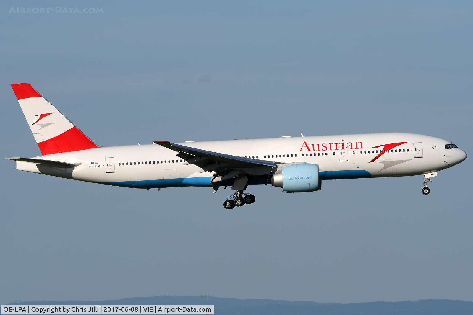 OE-LPA, 1997 Boeing 777-2Z9/ER C/N 28698, Austrian Airlines