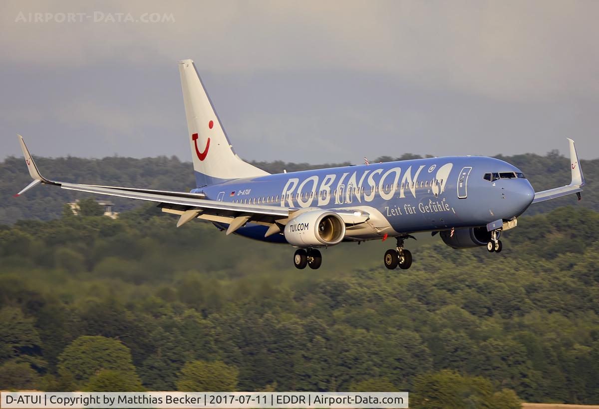 D-ATUI, 2003 Boeing 737-86Q C/N 30287, D-ATUI