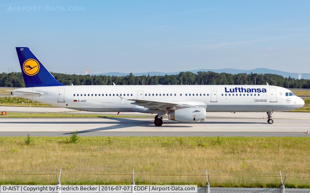 D-AIST, 2009 Airbus A321-231 C/N 4005, taxying to the gate