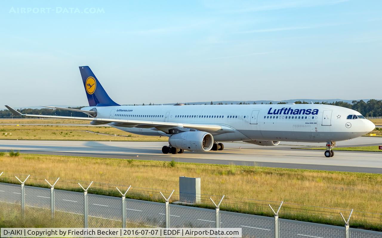 D-AIKI, 2005 Airbus A330-343X C/N 687, taxying to the gate