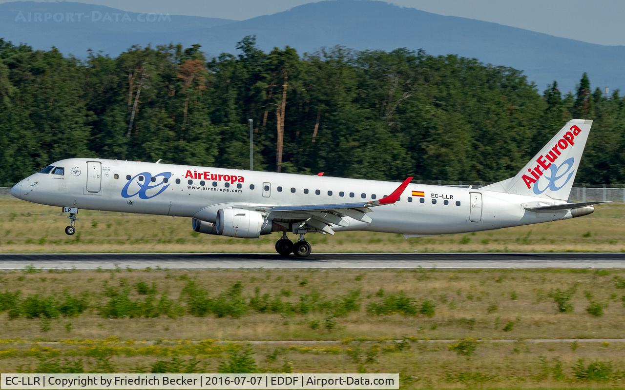 EC-LLR, 2011 Embraer 195LR (ERJ-190-200LR) C/N 19000452, decellerating after touchdown on RW25R