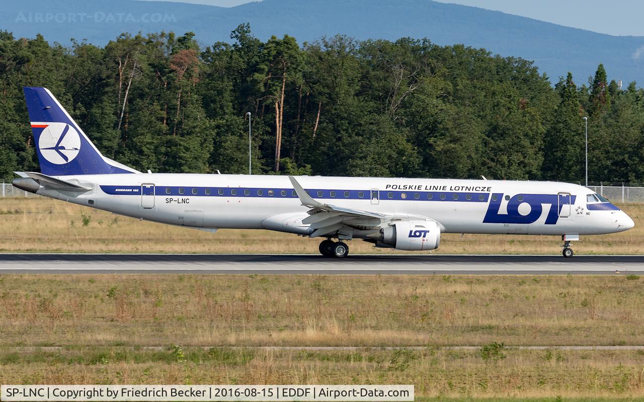SP-LNC, 2011 Embraer 195LR (ERJ-190-200LR) C/N 19000462, decellerating after touchdown on RW07L