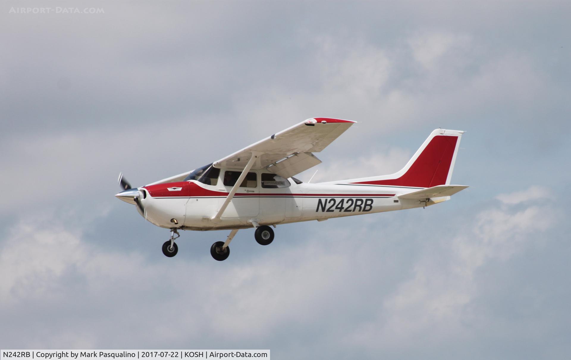 N242RB, Cessna 172S C/N 172S11131, Cessna 172S