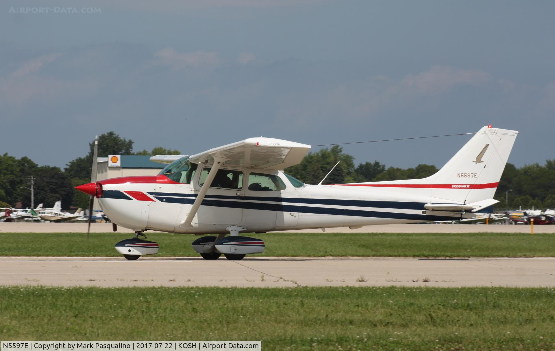 N5597E, Cessna 172N C/N 17271898, Cessna 172N