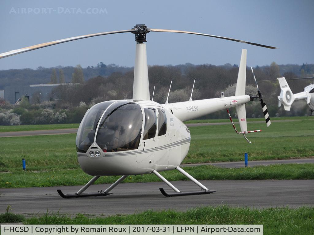 F-HCSD, 2004 Robinson R44 Raven II C/N 10255, Parked