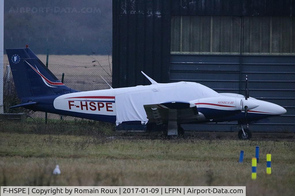 F-HSPE, 1983 Piper PA-34-220T Seneca III C/N 34-8333106, Parked