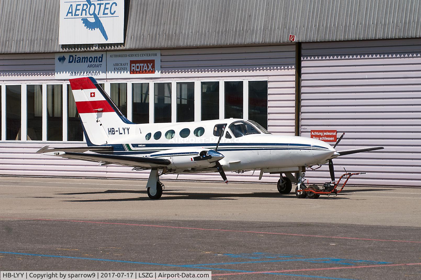 HB-LYY, 1980 Cessna 414A Chancellor Chancellor C/N 414A0415, Out of the maintenance-hangar