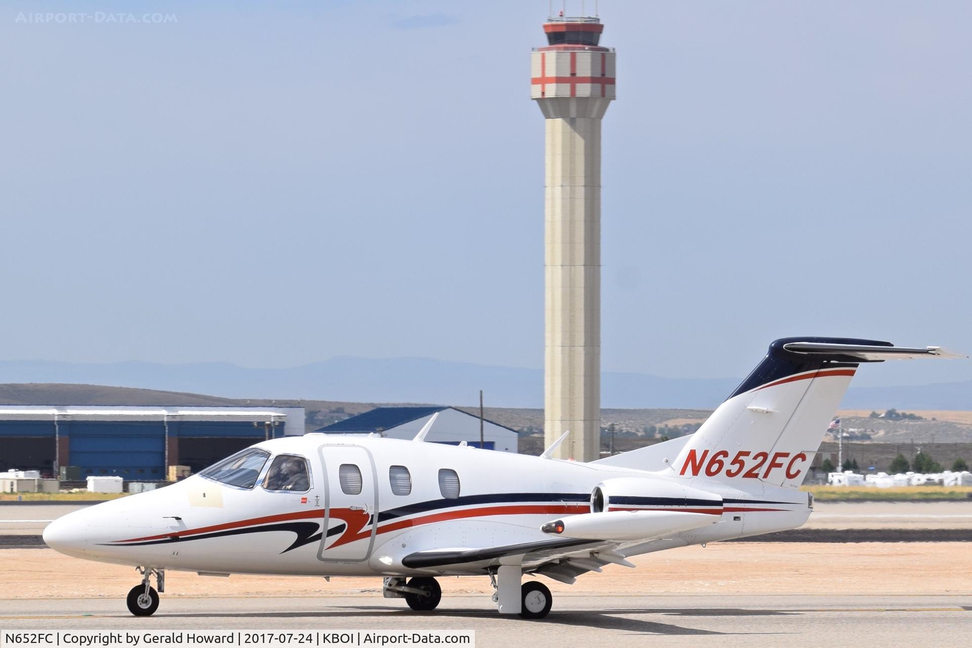 N652FC, 2008 Eclipse Aviation Corp EA500 C/N 000188, Taxiing on Alpha.
